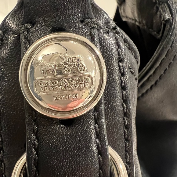 Coach shoulder bag - Picture 3 of 7